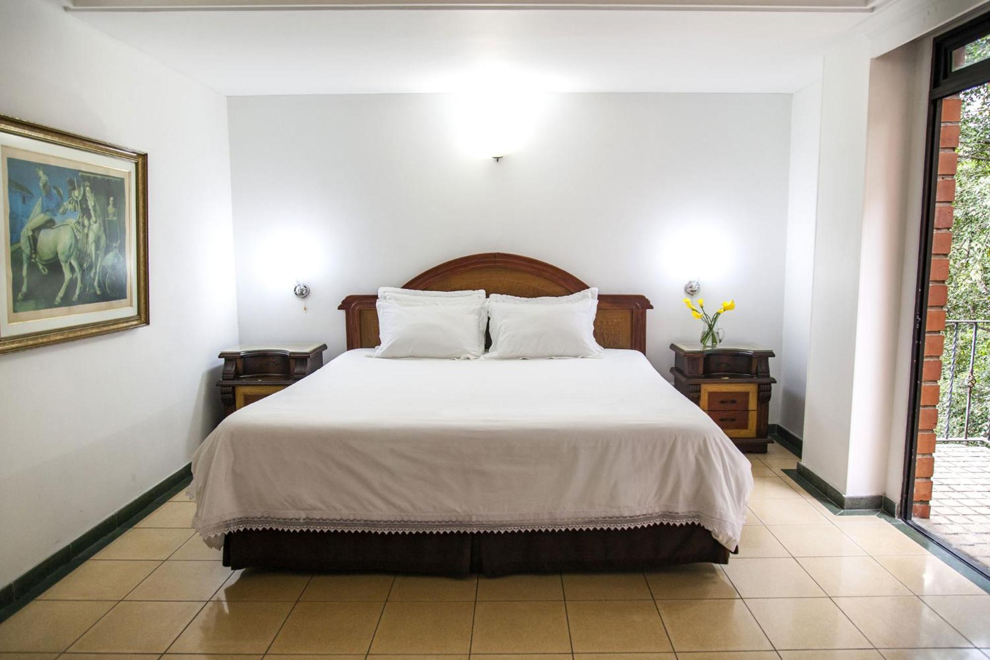 Hotel Casa Laureles Medellín Exteriör bild