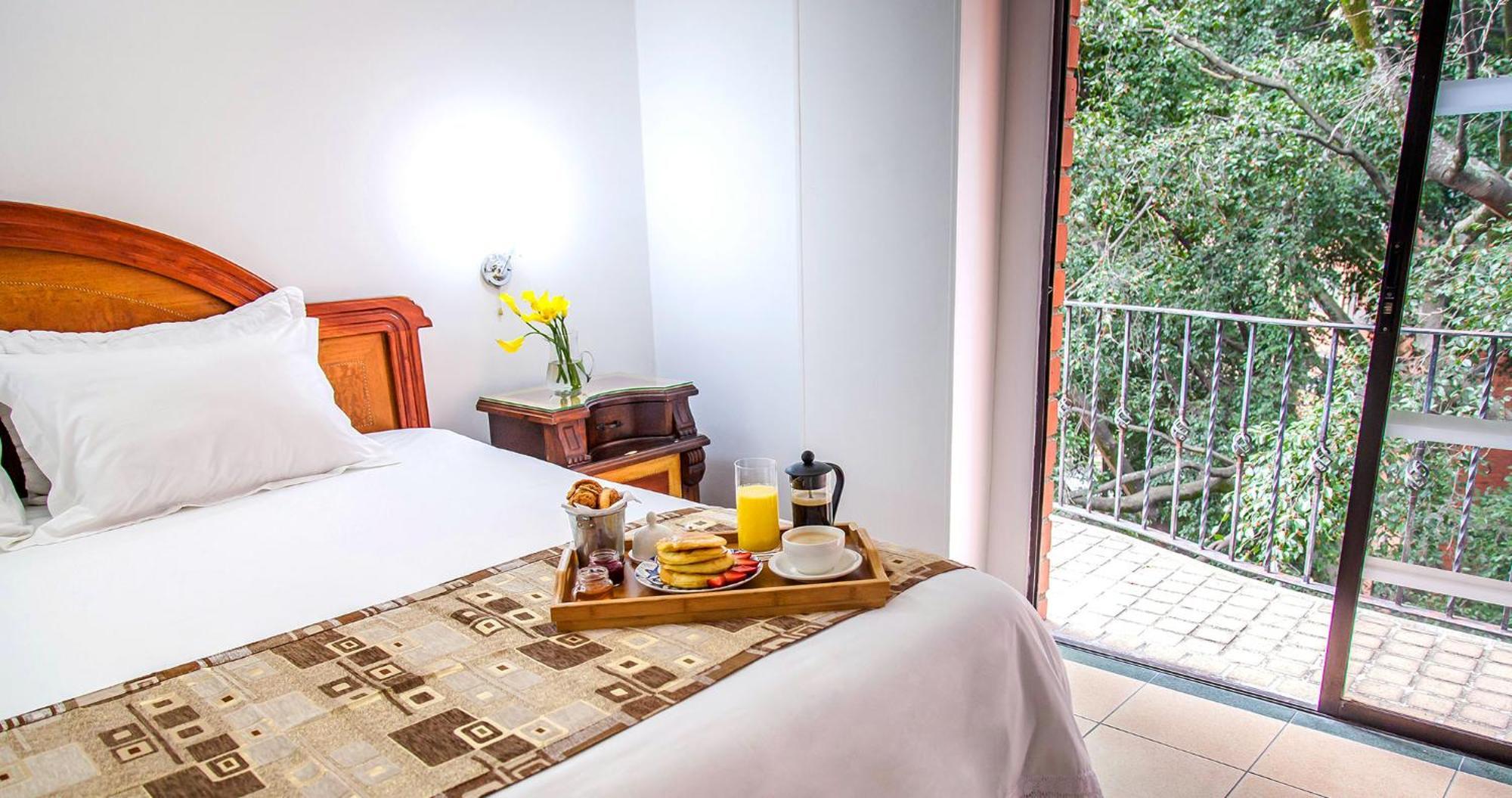 Hotel Casa Laureles Medellín Exteriör bild