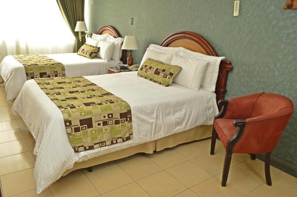 Hotel Casa Laureles Medellín Exteriör bild